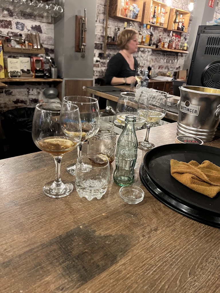 LA FABRICA DE SUENOS — Comida y bebida
