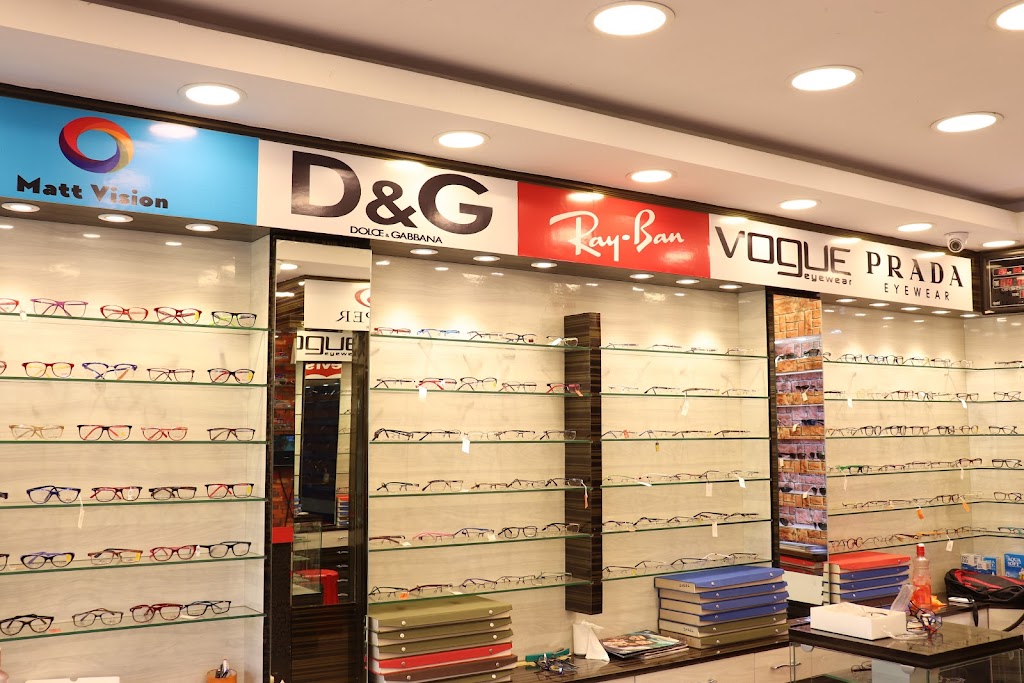 Optical Palace Benachity