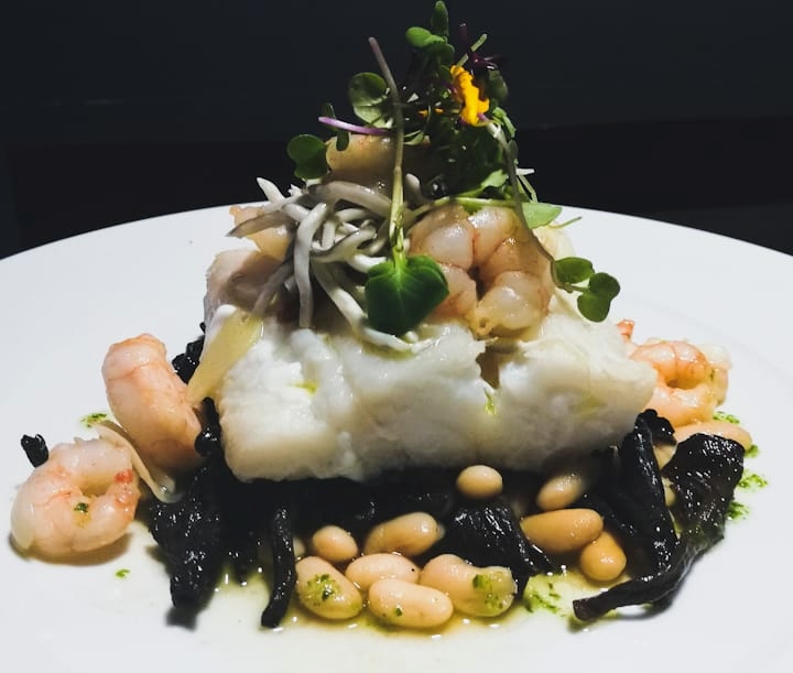 Restaurante Volcanic — Comida y bebida