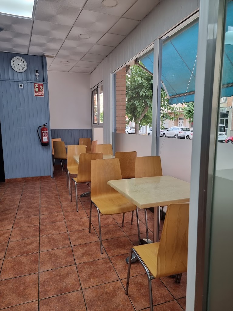 Bar Cafeteria 9 de Octubre — Ambiente