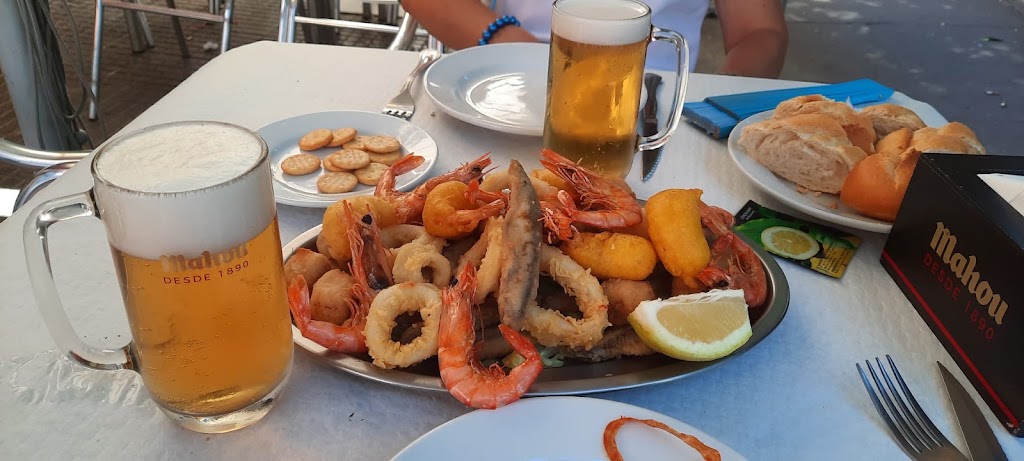 Bar Bulevar — Comida y bebida