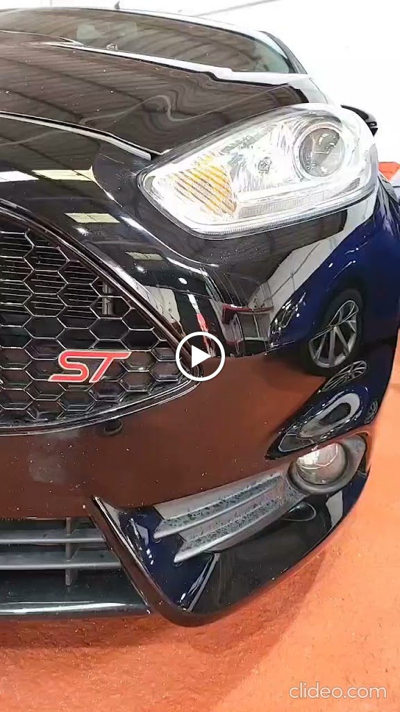 Neumaticos y vinilacion Morenoautocenter — Videos