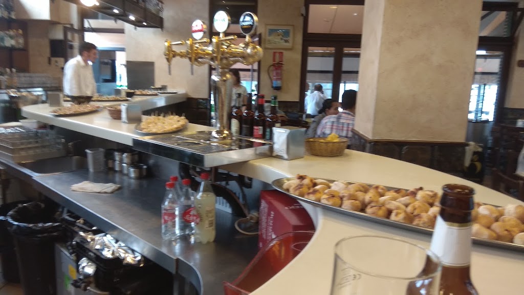 Sidreria Candasu — Comida y bebida