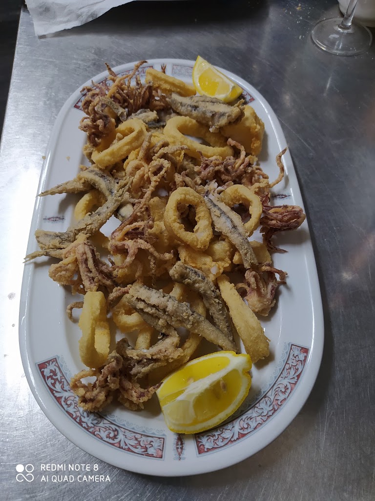 Cerveceria Cafeteria Tapas MAGALUF — Comida y bebida