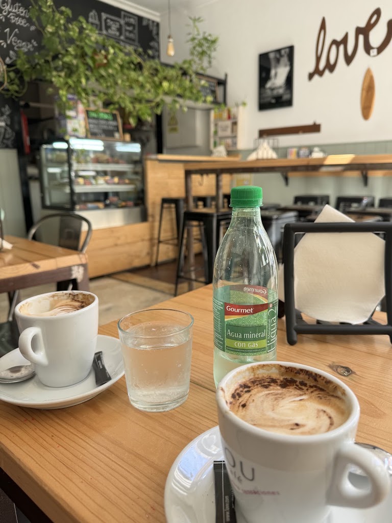 Bondi - Tarifa - Coffee & Brunch — Comida y bebida