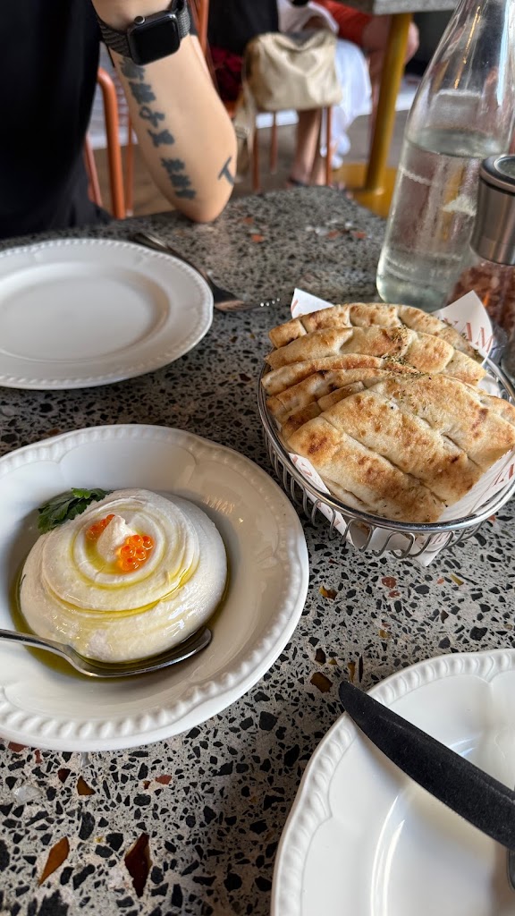 Hummus