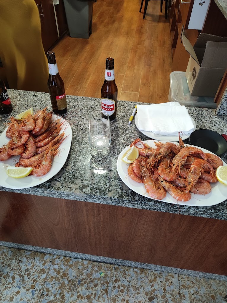 Cafe Bar Marsus — Comida y bebida