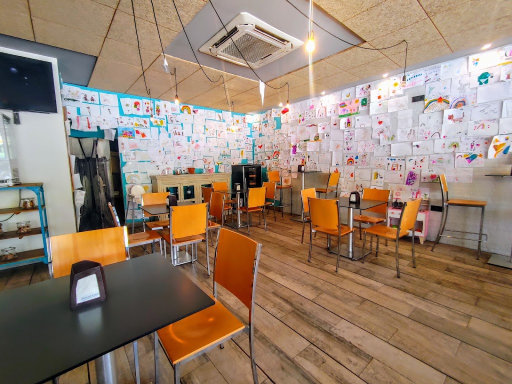 Casi 12 Tapas y Copas — Ambiente