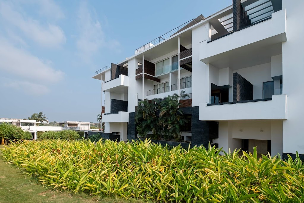 Stayvista At The Bluewaters Studio Apartments With Swimming Pool In Vasco Da Gama