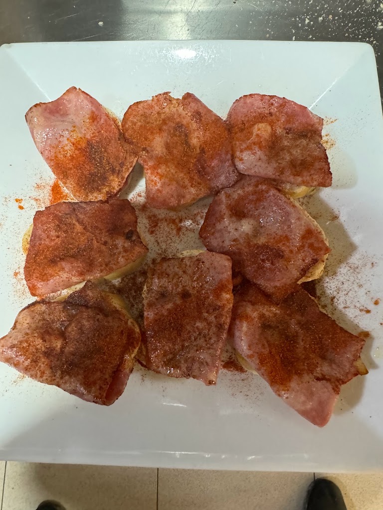 La Garnatxa — Comida y bebida
