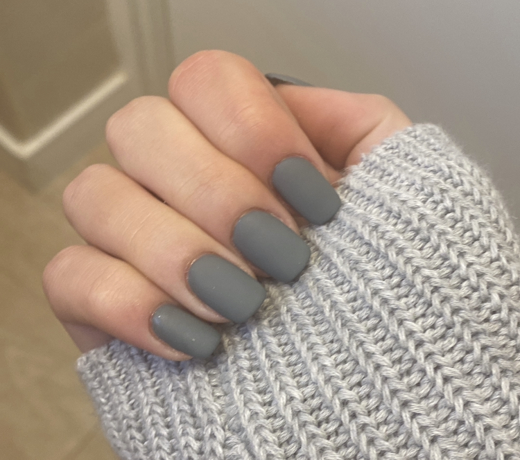 Salon de manicura y pedicura Alexandra Curosu — Una
