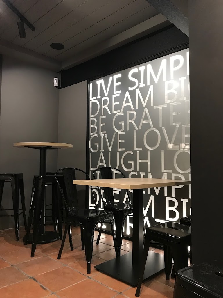 VINS I VINS Igualada — Ambiente