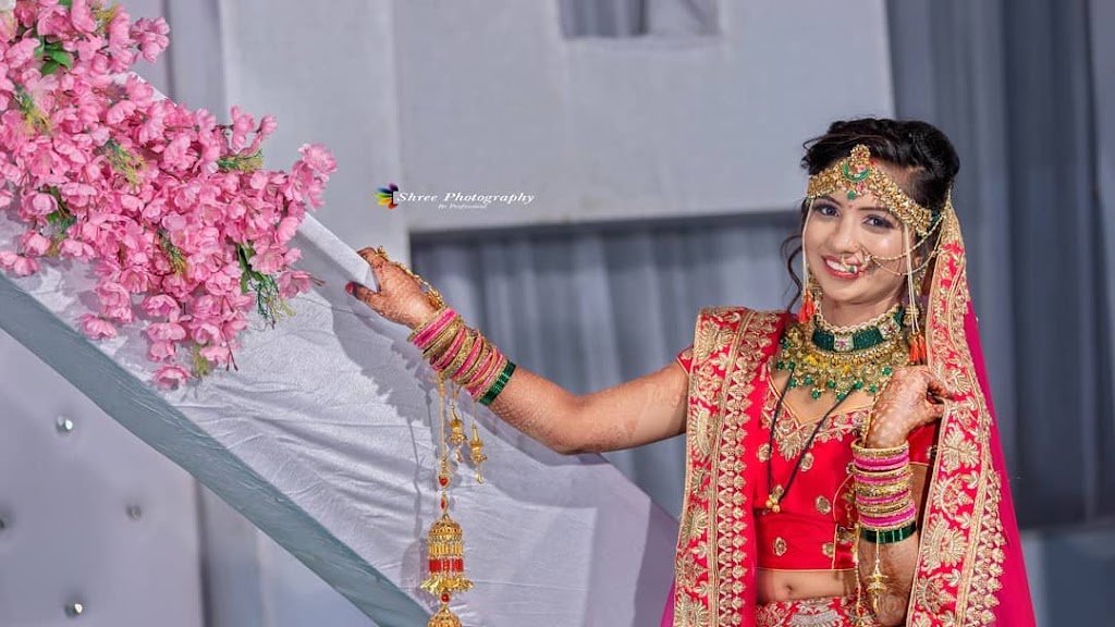 Smart Look Beauty Academy Jalgaon