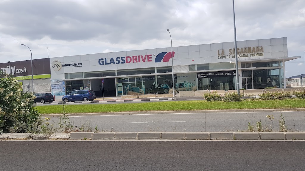 Glassdrive Jativa — Exterior