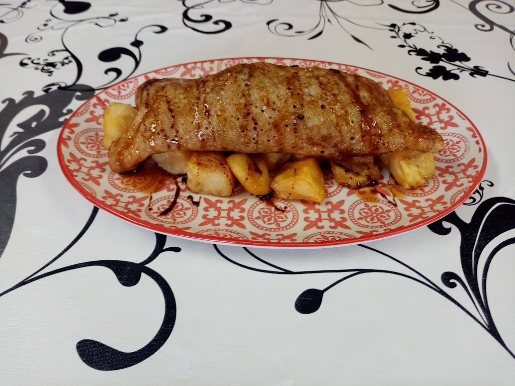 Meson La Yaya Monti — Comida y bebida
