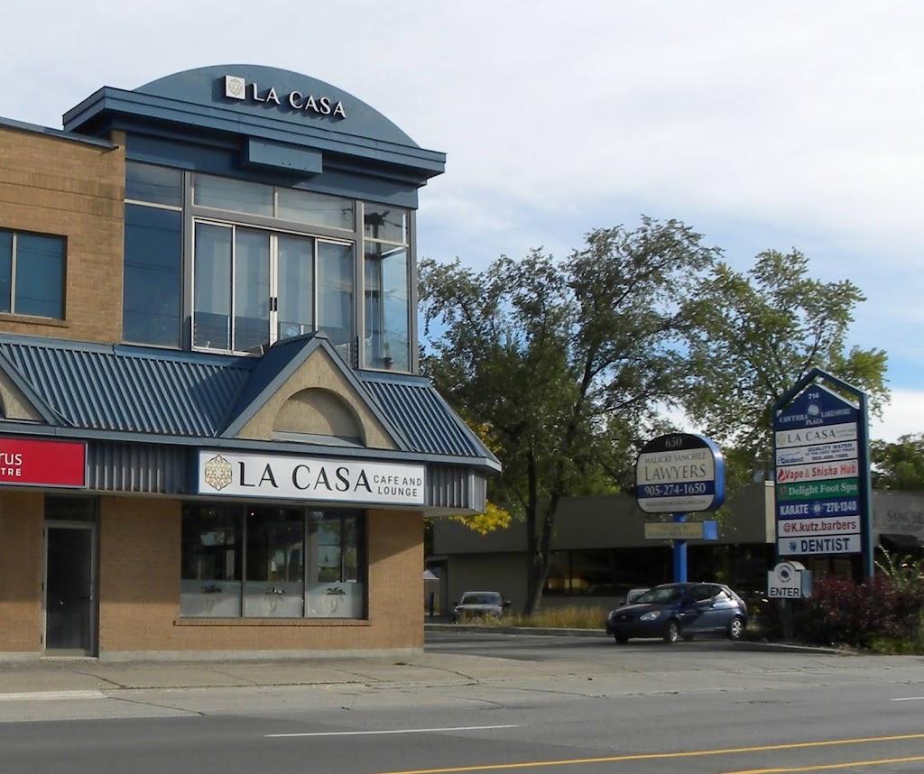 La Casa cafe and lounge
