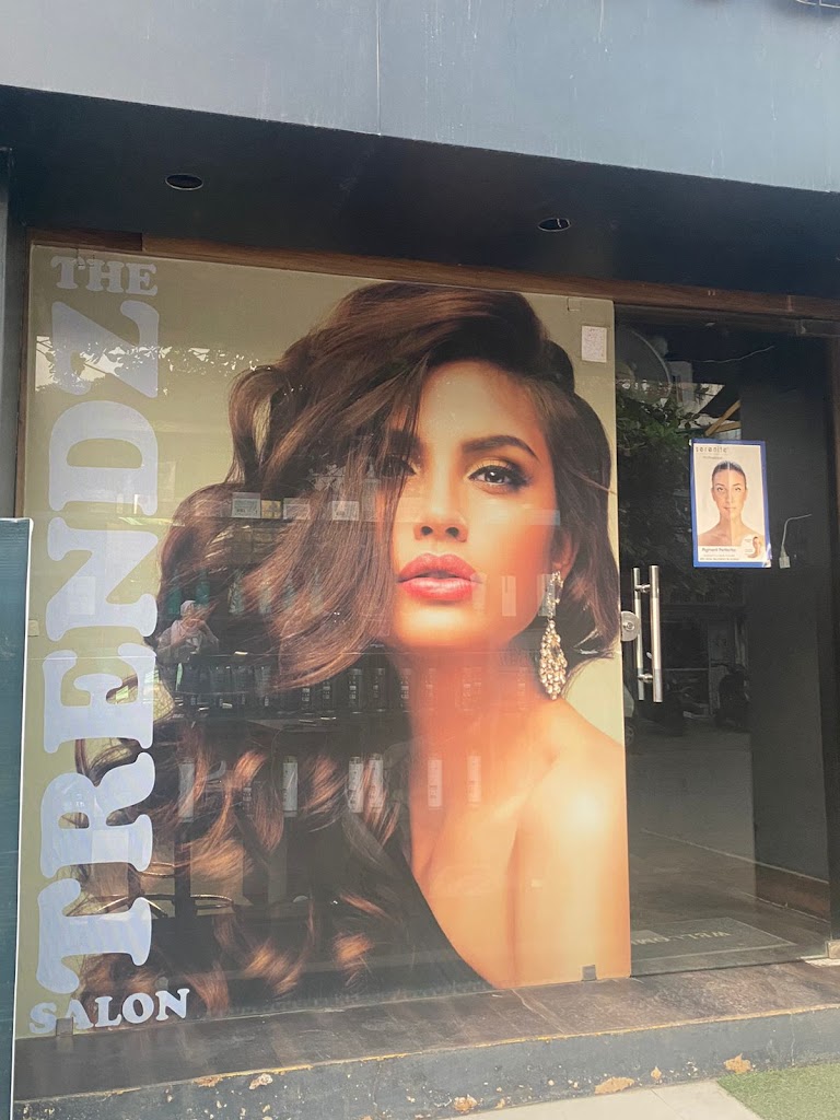 The Trendz Salon Unisex Tts