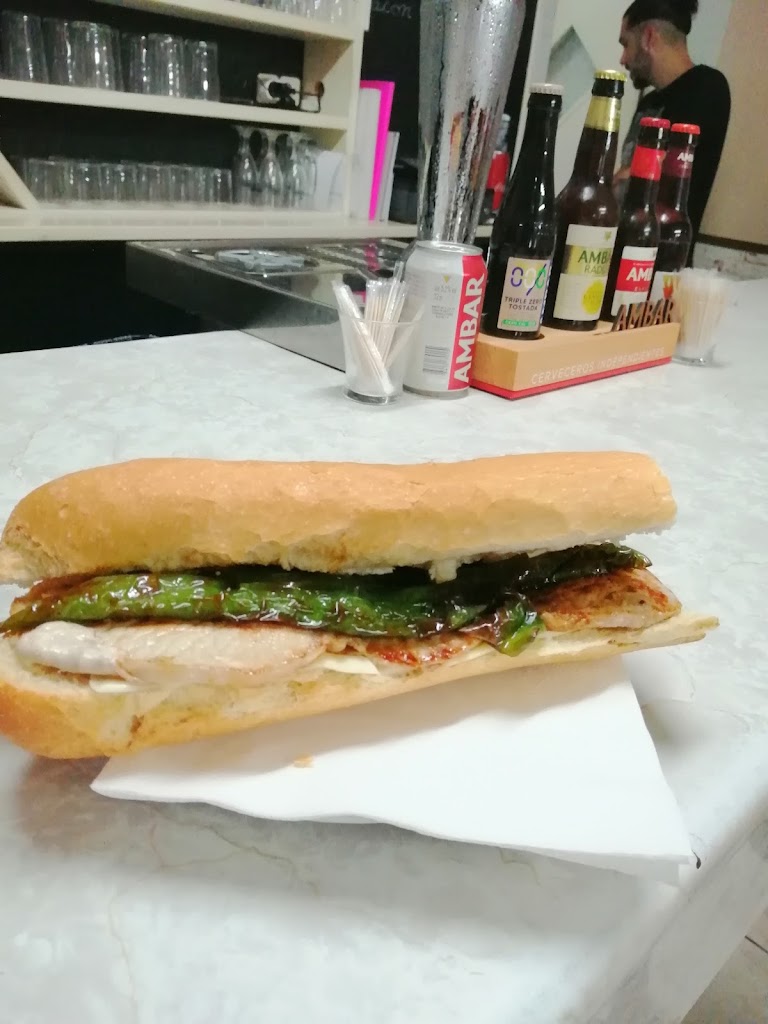 Bar Restaurante Matadero — Comida y bebida