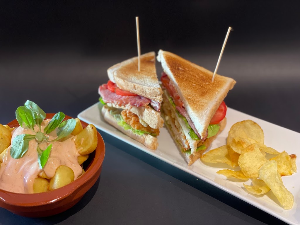 The Dingle Bar — Comida y bebida