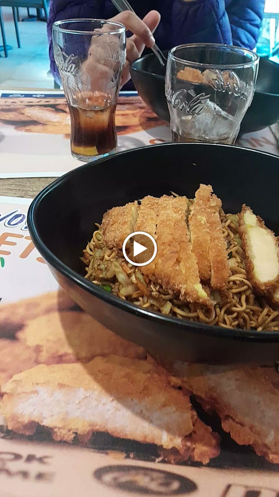 padthaiwok Fuengirola — Videos
