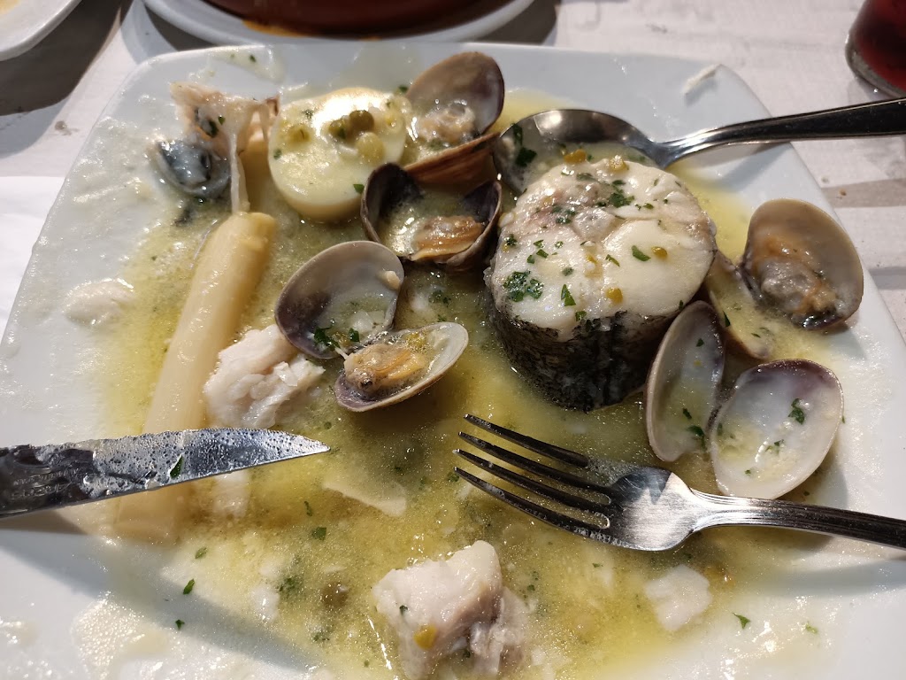 Restaurante Urbieta — Comida y bebida