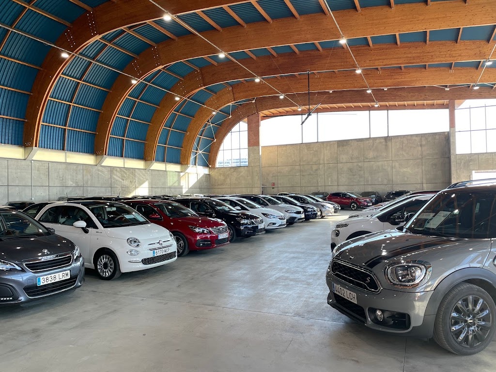 QUADIS Auto95 Ocasion - Concesionario Vehiculos Seminuevos — Concesionario de automoviles