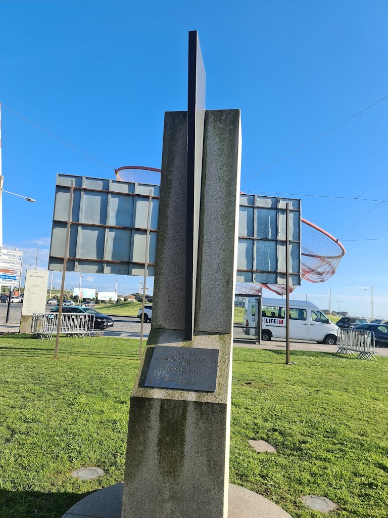 Monumento de elevacao de Matosinhos e Leca da Palmeira a Cidade