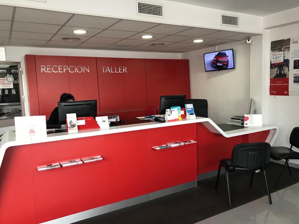 AUTOMOVILES PABLO RIVAS, S.L. — Interior