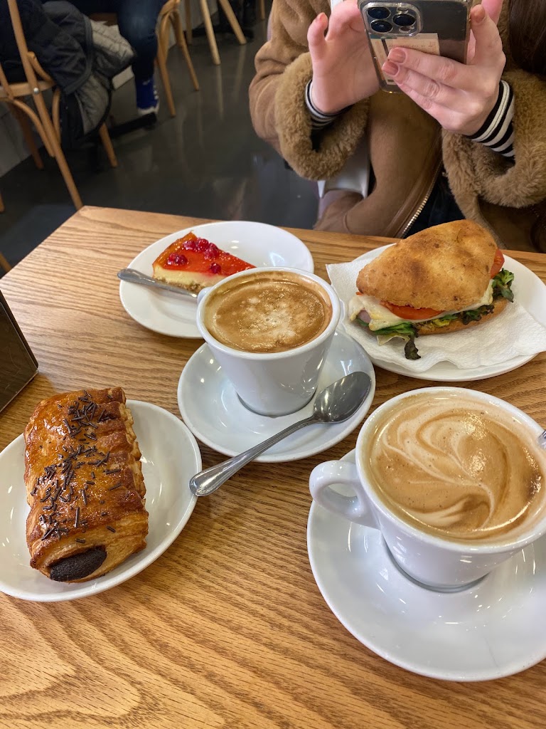 Granier Sant Joan Despi — Comida y bebida