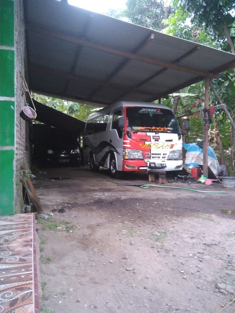 Bengkel Mobil "Tri Wahyudi"