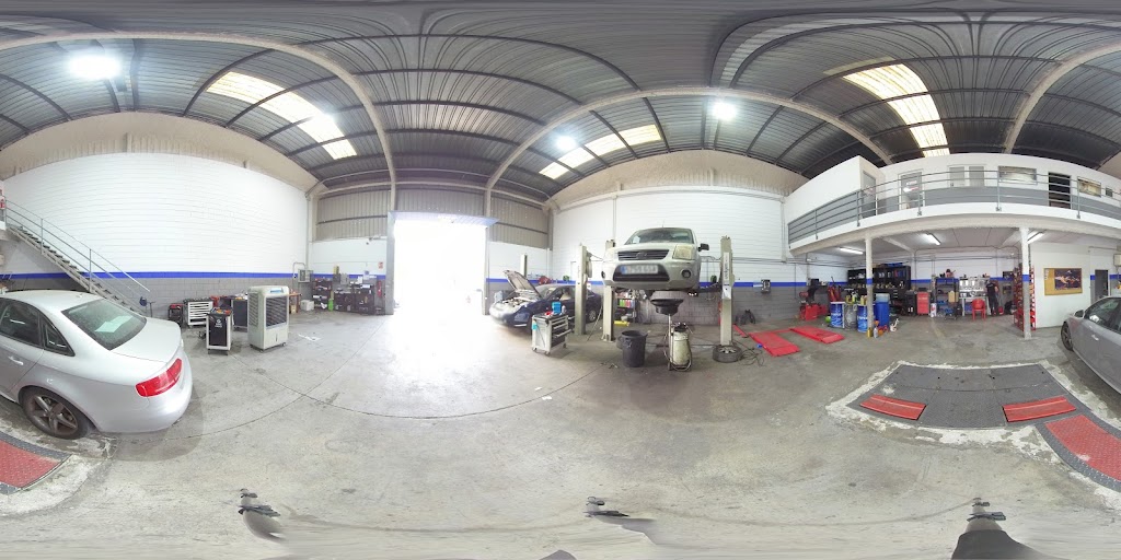 SJ AUTOMOCION - Taller Mecanico en Oliva — Taller