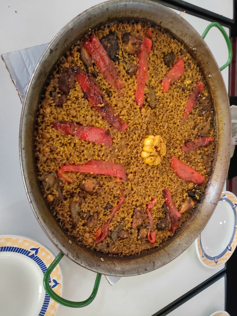 Primitivo de Aspe Casino — Comida y bebida