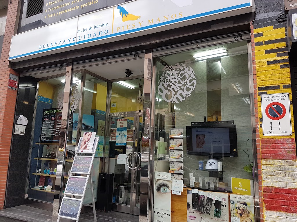 Pies y Manos — Exterior