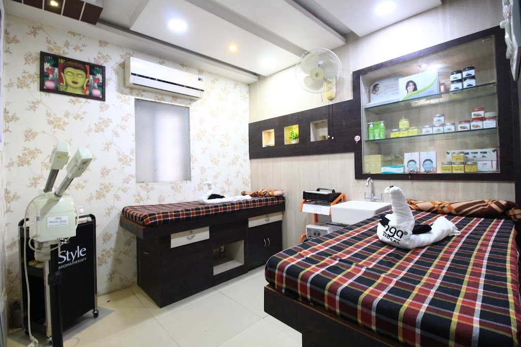 Mayur Salon Spa N Institute