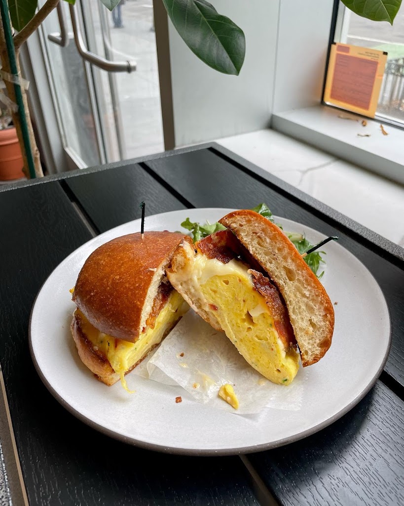 Breakfast sandwich