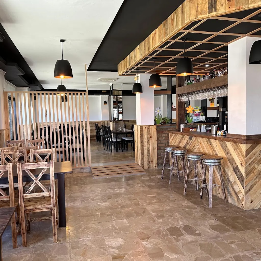 El Fenix Cerveceria — Ambiente