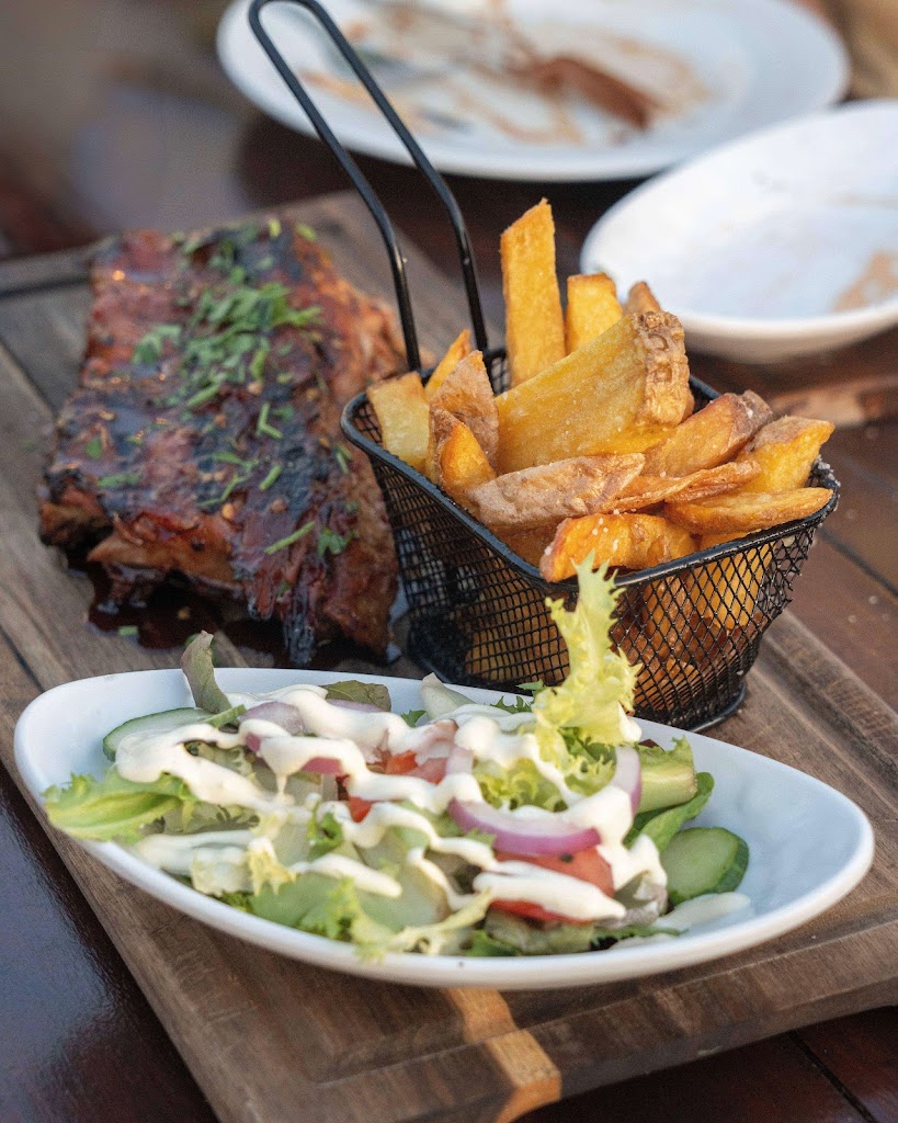 Carnicero Loco — Comida y bebida