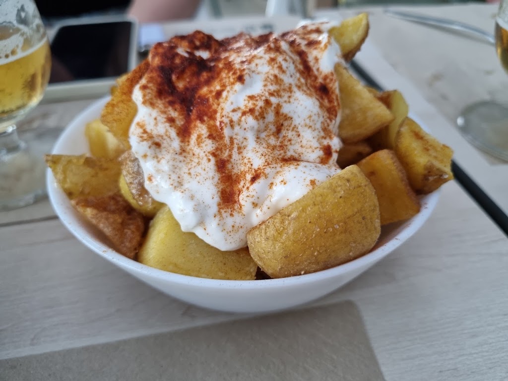 Bar del Pavello — Comida y bebida