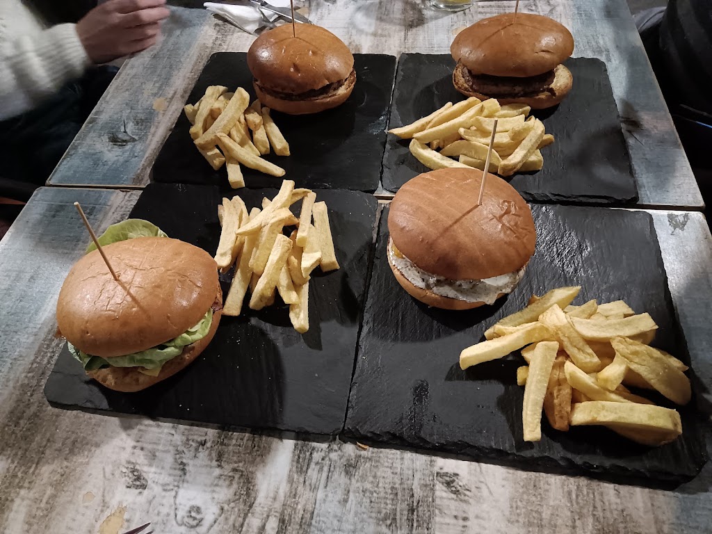 L'Estoneta Cerdanyola — Papas fritas