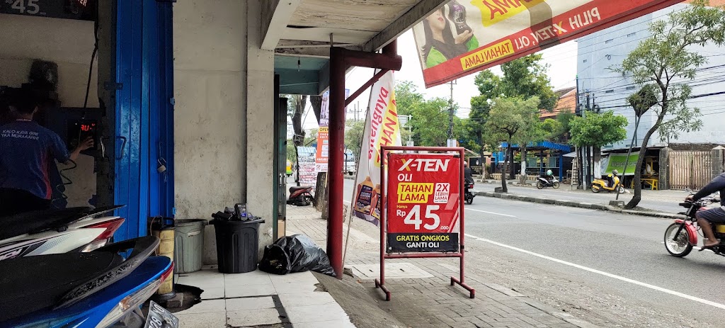 Planet Ban Jalan Raya Gedangan