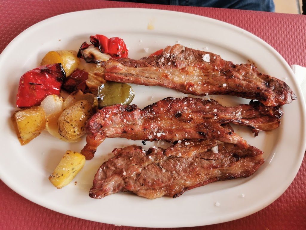 Venta La Canaleja — Comida y bebida
