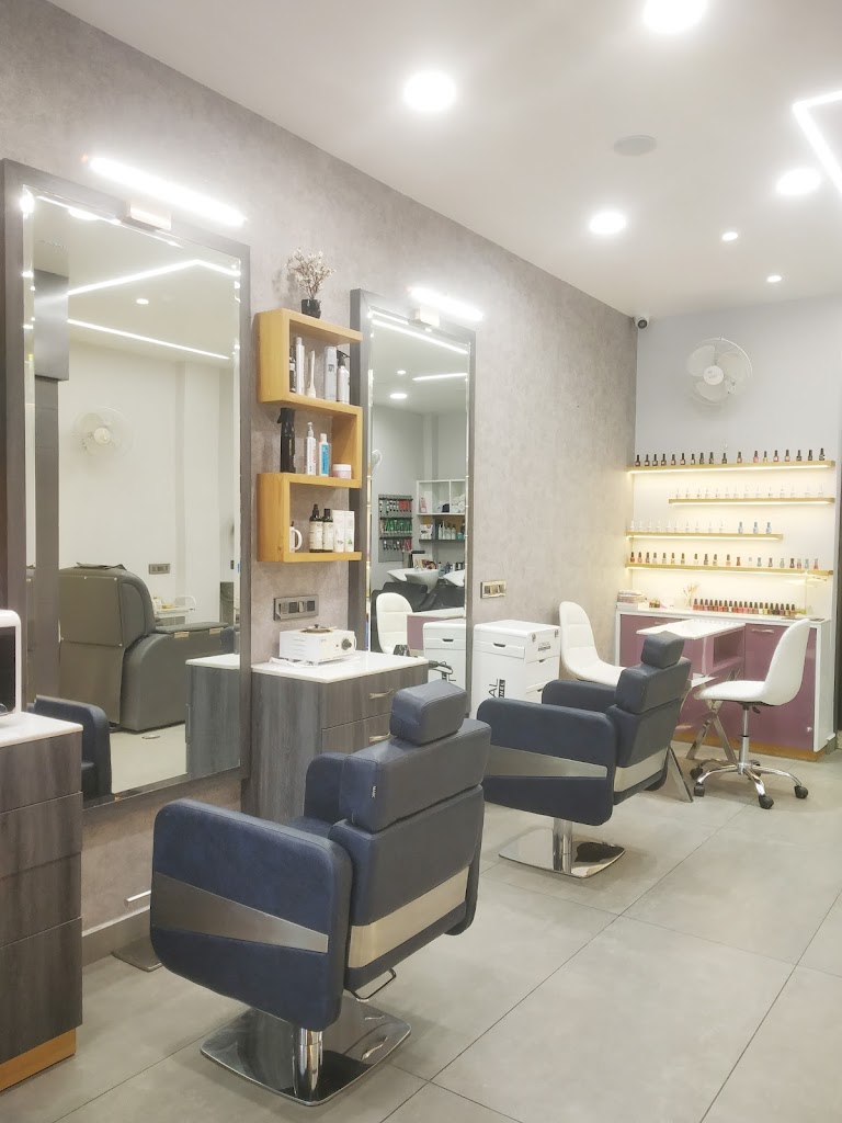 Unisex Salon Faridkot Nail Extension Microblading Makeup Artist Eyelash Lip Tinting In Faridkot