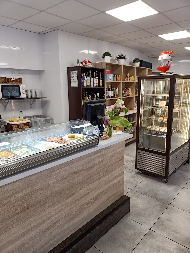 Cafeteria y panaderia el 29 — Vitrina