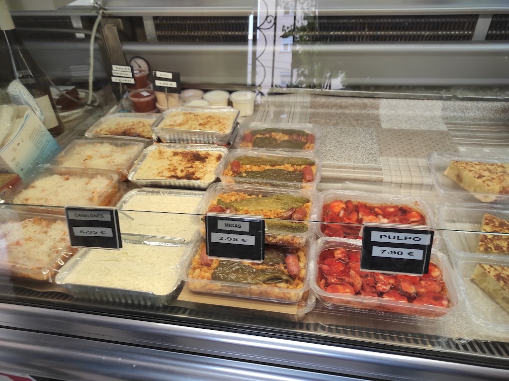 Pollos a l'ast Cuinats Maribel — Ambiente