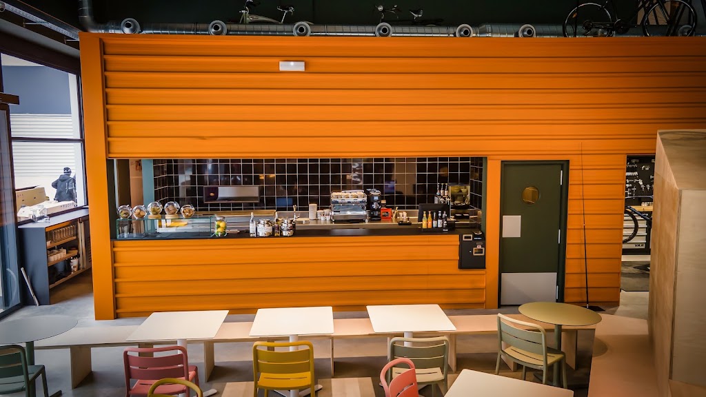 Cafeteria Gran Fondo Community — Ambiente