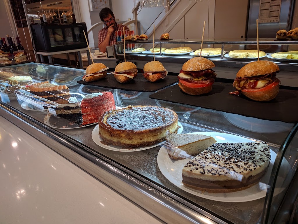 Cafe Royalty — Comida y bebida