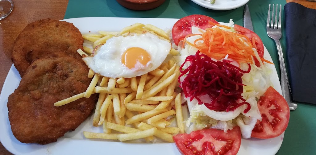 Bar Restaurant Martinez — Comida y bebida