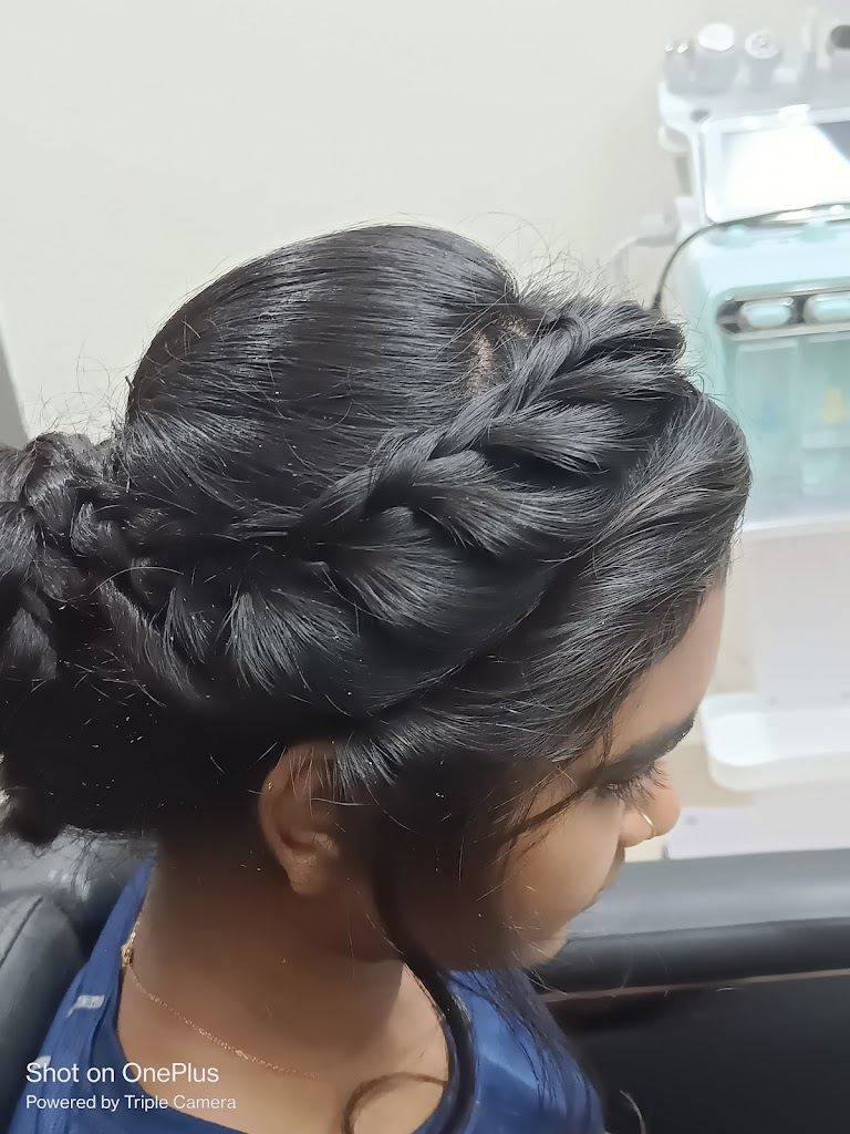 Uma S Matrix The Best Hair And Beauty Saloon