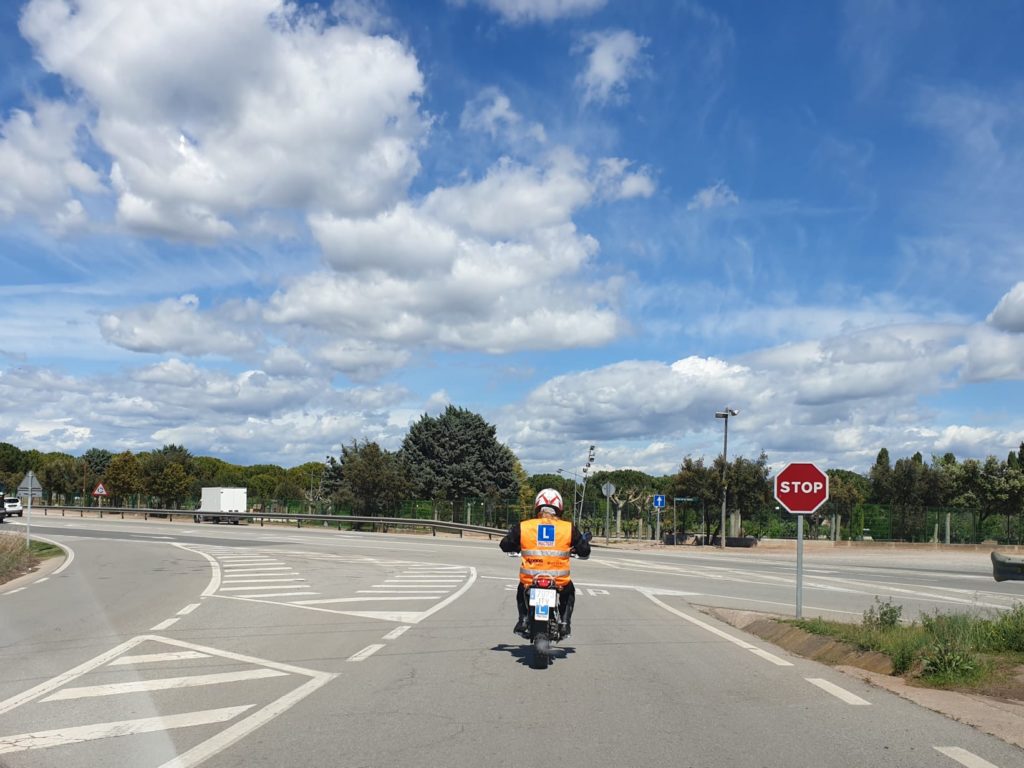 Logos Autoescoles S.L. — Del propietario