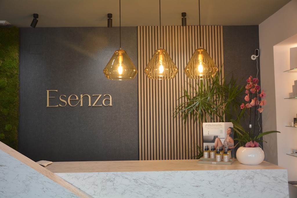 ESENZA WELLNESS CENTER , MEDICINA, ESTETICA AVANZADA Y MICROPIGMENTACION POZOBLANCO / CORDOBA — Del propietario